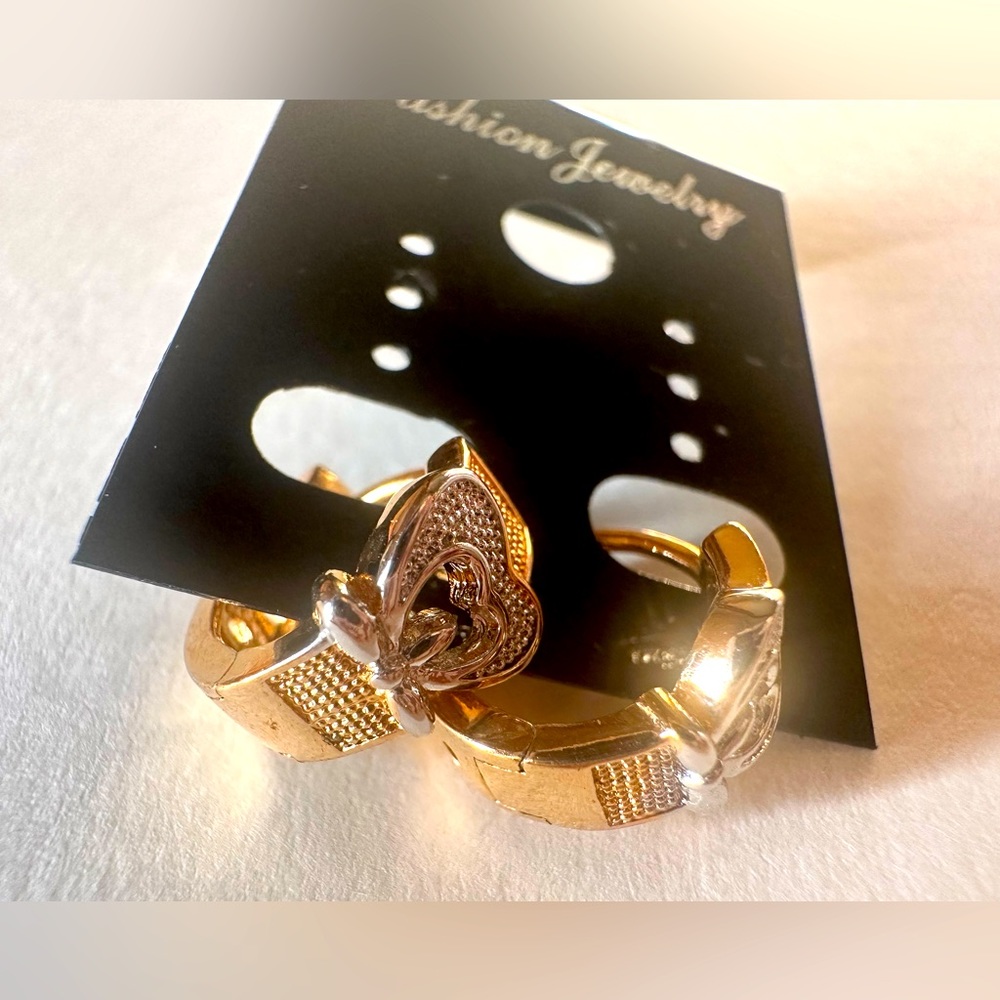 Fashion earrings